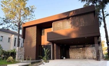 Casa en venta, Saint Thomas Este-Oeste