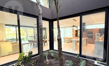 Casa en venta, Saint Thomas Este-Oeste