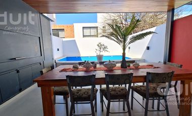 Duplex Miradores de Manantiales! Pileta y galeria!