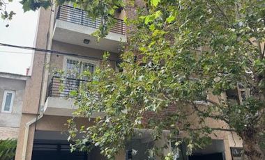 Departamento en Alquiler con cochera 2 ambientes