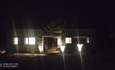 Casa a estrenar con pileta en  venta en Costa Esmeralda