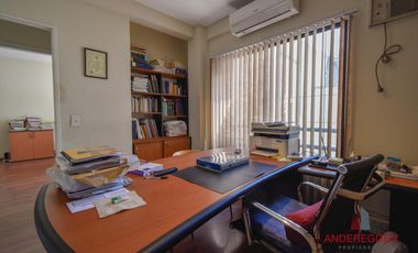 Piso de oficina en Belgrano.