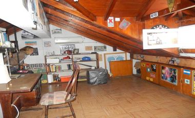 Casa en venta, 5 ambientes, quilmes centro, garage, amplio patio, quincho, pileta