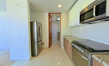 Exclusivo Departamento en Renta en Zona Dorada con Vista al Campo de Golf