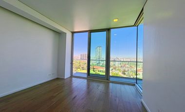 Exclusivo Departamento en Renta en Zona Dorada con Vista al Campo de Golf