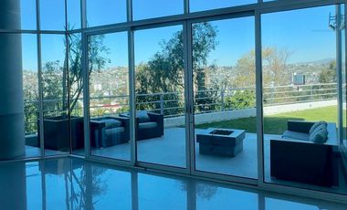 Exclusivo Departamento en Renta en Zona Dorada con Vista al Campo de Golf