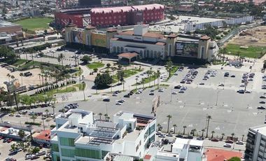 Exclusivo Departamento en Renta en Zona Dorada con Vista al Campo de Golf