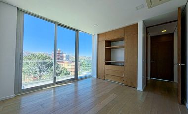 Exclusivo Departamento en Renta en Zona Dorada con Vista al Campo de Golf