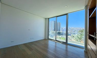 Exclusivo Departamento en Renta en Zona Dorada con Vista al Campo de Golf