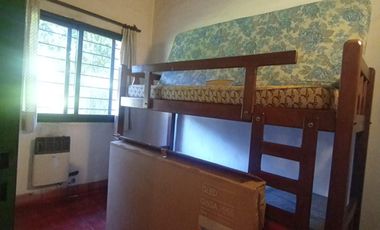venta de Casa 4 amb, cochera, pileta, sobre lote 1500m2 en Del Viso