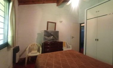 venta de Casa 4 amb, cochera, pileta, sobre lote 1500m2 en Del Viso