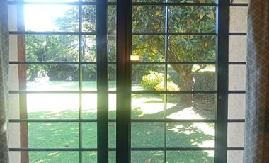 venta de Casa 4 amb, cochera, pileta, sobre lote 1500m2 en Del Viso
