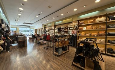 ALQUILER Local comercial 250 m2 sobre Avenida Santa Fe