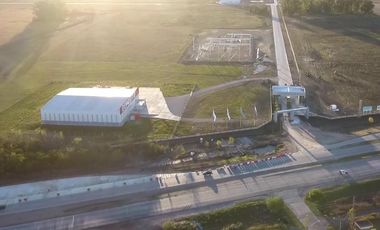 Depósito 2150 m2 en Alquiler más 150 m2 Oficinas, en Parque Industrial Ruta 6, Los Cardales