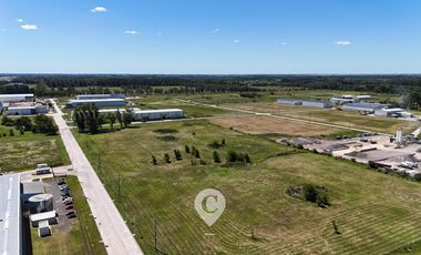 Depósito 2150 m2 en Alquiler más 150 m2 Oficinas, en Parque Industrial Ruta 6, Los Cardales