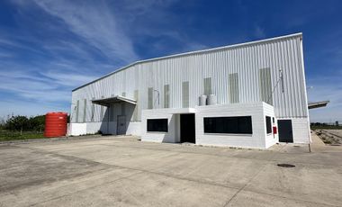Depósito 2150 m2 en Alquiler más 150 m2 Oficinas, en Parque Industrial Ruta 6, Los Cardales