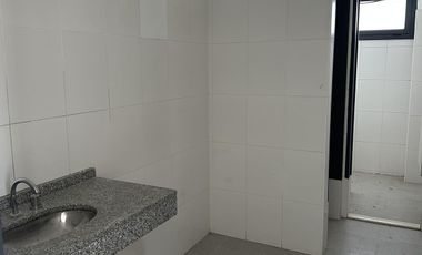 Depósito 2150 m2 en Alquiler más 150 m2 Oficinas, en Parque Industrial Ruta 6, Los Cardales