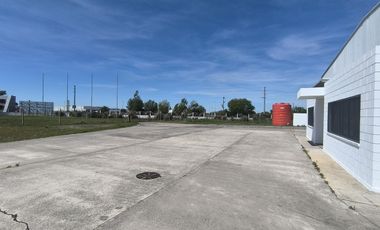 Depósito 2150 m2 en Alquiler más 150 m2 Oficinas, en Parque Industrial Ruta 6, Los Cardales