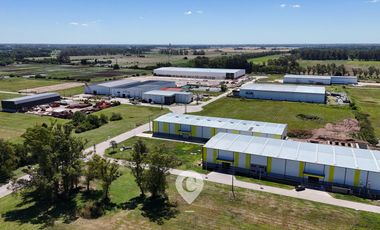 Depósito 2150 m2 en Alquiler más 150 m2 Oficinas, en Parque Industrial Ruta 6, Los Cardales