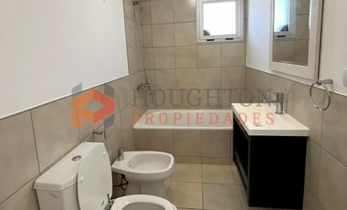 Duplex 3 ambientes en alquiler con COCHERA en LAGO DEL SENDERO