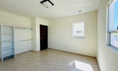 Casa amplia en renta Cañadas del Lago