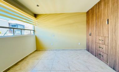 Casa amplia en renta Cañadas del Lago
