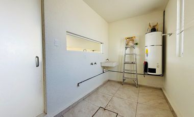 Casa amplia en renta Cañadas del Lago
