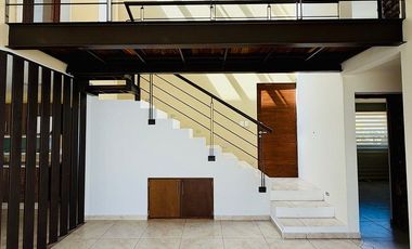 Casa amplia en renta Cañadas del Lago