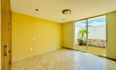 Casa amplia en renta Cañadas del Lago
