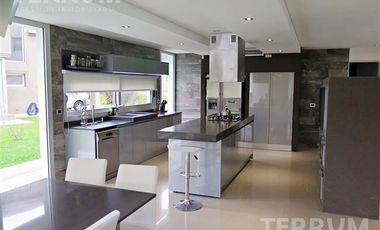 CASA EN VENTA : CANNING :: ST. THOMAS ESTE