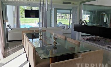 CASA EN VENTA : CANNING :: ST. THOMAS ESTE