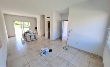 Casa en Alquiler en Buenos Aires Village