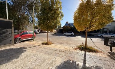 Excelente local en Alquiler en Cinco Saltos
