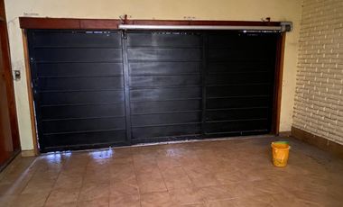 Casa 5 ambientes en alquiler en Lomas de Zamora
