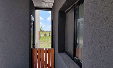 Venta, Casa, 5 ambientes, 4 Cocheras, Galería, Parrilla, Piscina, San Sebastián, Escobar