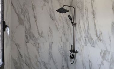 Venta, Casa, 5 ambientes, 4 Cocheras, Galería, Parrilla, Piscina, San Sebastián, Escobar