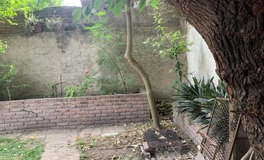 Casa en  122 entre 70 y 71