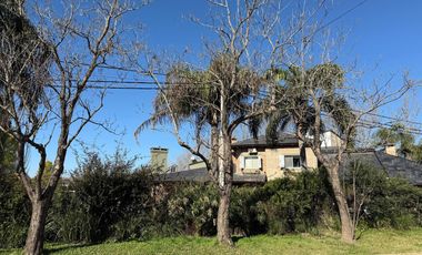 Casa de 4 dormitorios en Villa Los Alamos