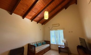 Casa de 4 dormitorios en Villa Los Alamos