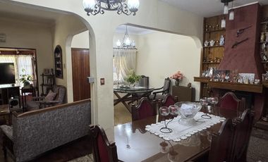 Casa en venta en Don Toracuato apta credito