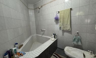 Casa en venta en Don Toracuato apta credito
