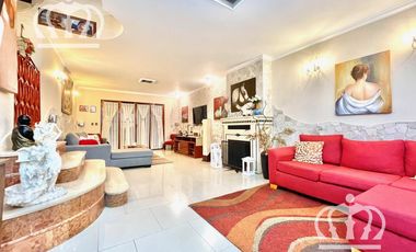 Venta- Hermoso Chalet - 3 dormitorios -  Fondo con pileta y quincho - Lanús Este