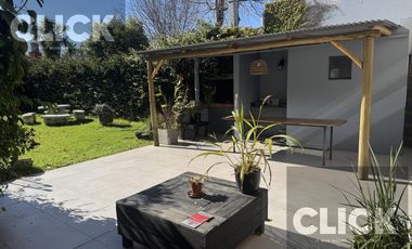 Venta - Casa 6 ambiente - Jardín y parrilla - Vicente Lopez - Olivos