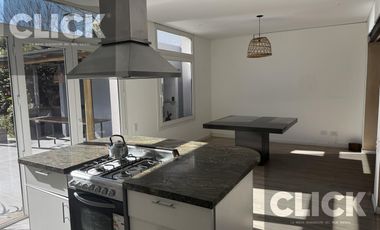 Venta - Casa 6 ambiente - Jardín y parrilla - Vicente Lopez - Olivos
