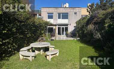 Venta - Casa 6 ambiente - Jardín y parrilla - Vicente Lopez - Olivos