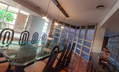 Venta Casa de 6 ambientes con Pileta - Banfield Oeste