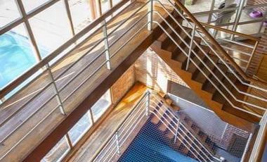 Venta Casa de 6 ambientes con Pileta - Banfield Oeste