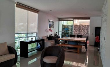 CASA EN RENTA EN JURIQUILLA, AMUEBLADA