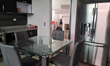 CASA EN RENTA EN JURIQUILLA, AMUEBLADA