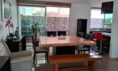 CASA EN RENTA EN JURIQUILLA, AMUEBLADA